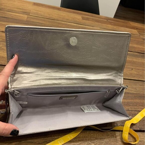 SPARKLE clutch with chain strap. Gun metal in colour. Holds a lot! New condition - Picture 4 of 6